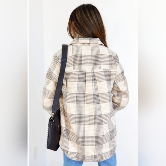 NWOT, Ellison Plai Shacket Med - Picture 8 of 8